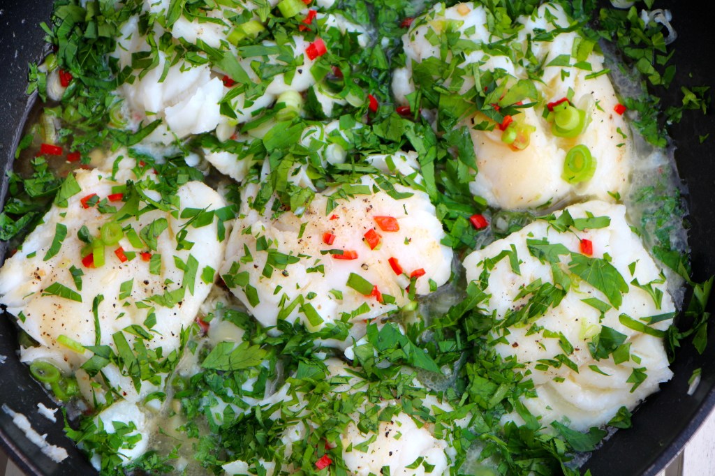 Pan fried cod with chili and&nbsp;parsley