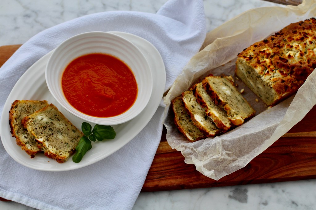 Brød med squash og fetaost +&nbsp;tomatsuppe