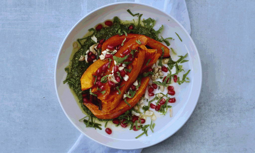 Ovnsbakt gresskar med&nbsp;myntepesto