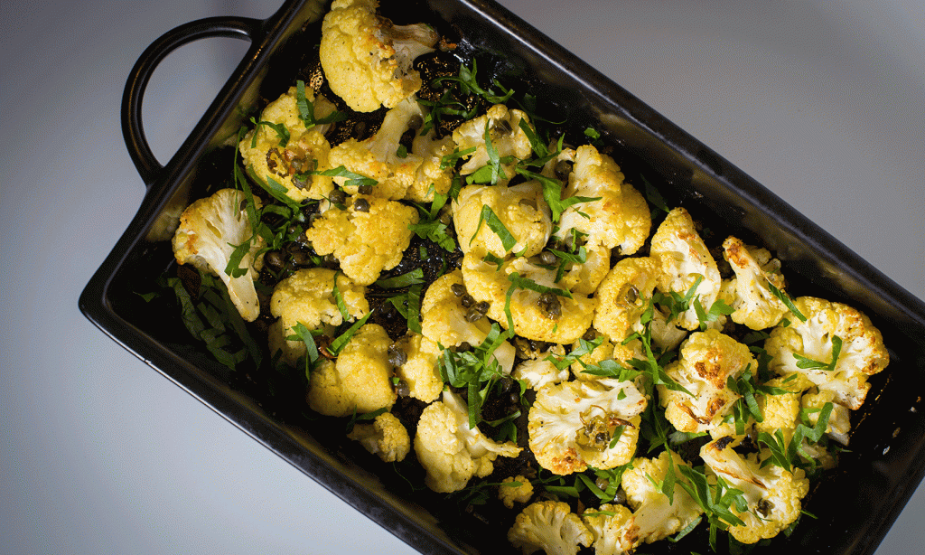 Ovnsbakt blomkål med kapers og&nbsp;chili