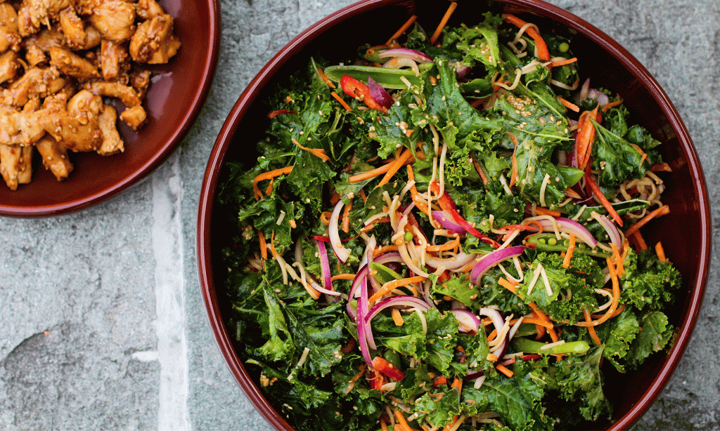 Grønnkålsalat med asiatisk&nbsp;dressing